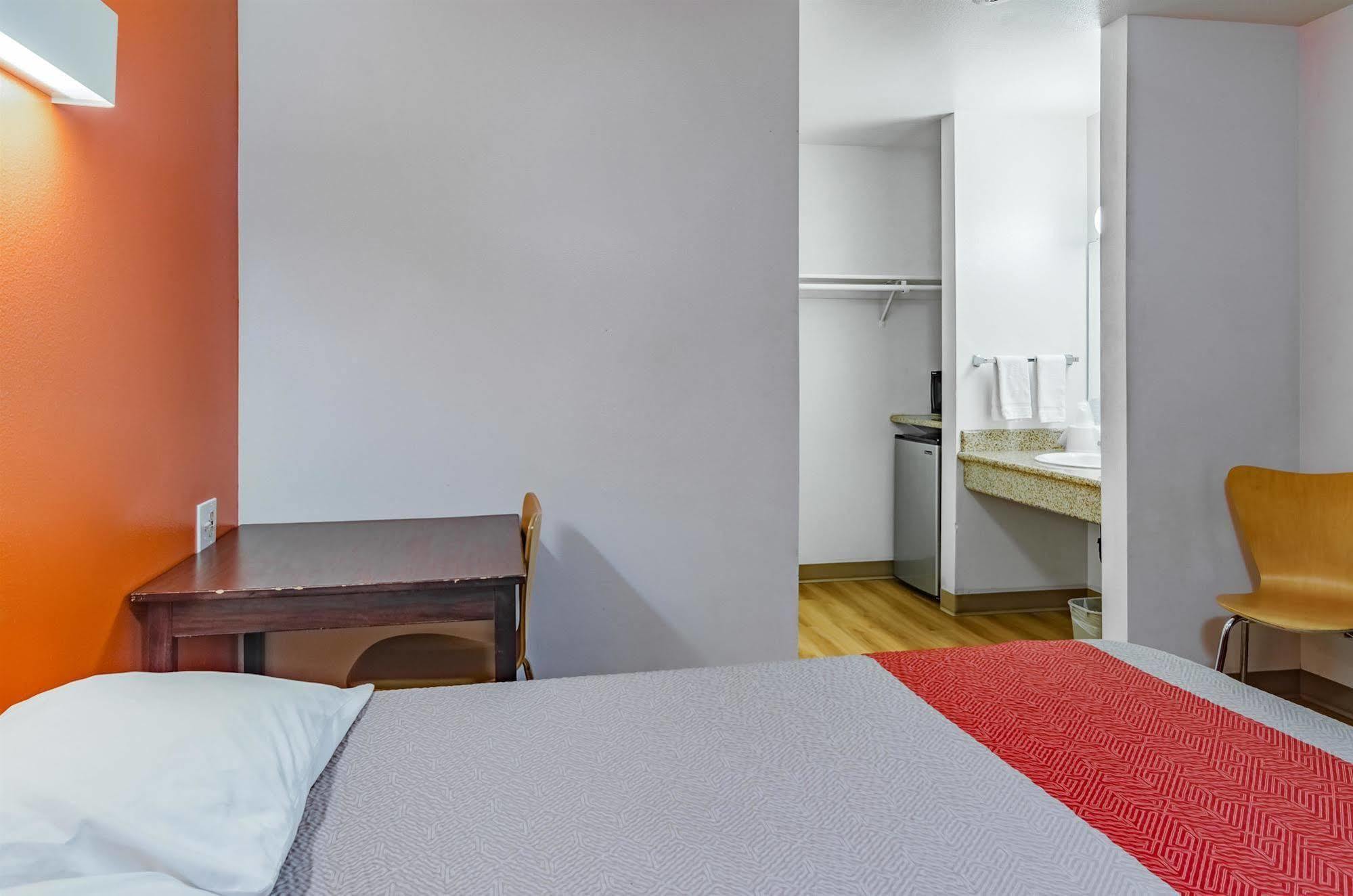 Motel 6-Portland, Or - Gresham Bagian luar foto