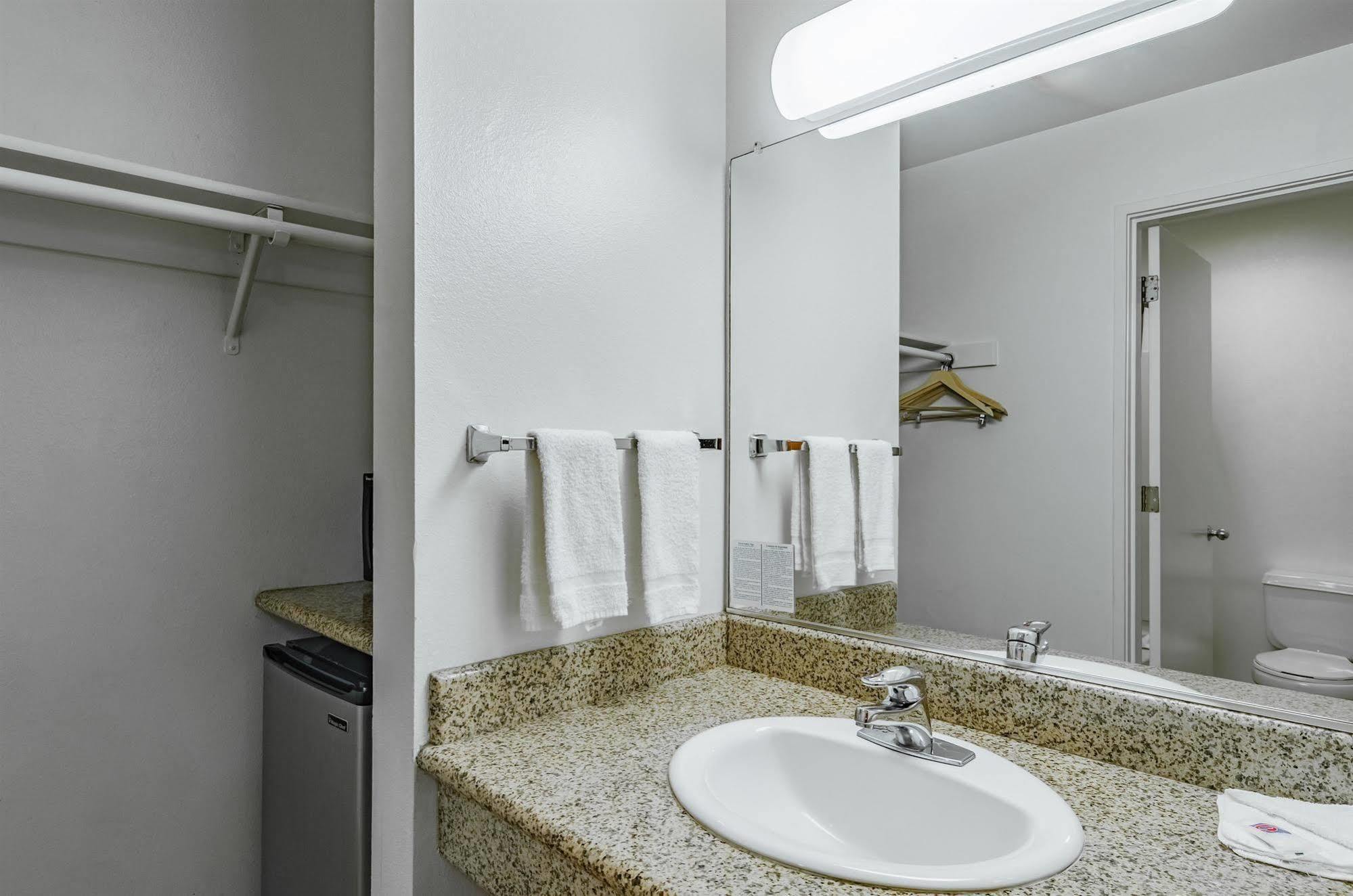 Motel 6-Portland, Or - Gresham Bagian luar foto